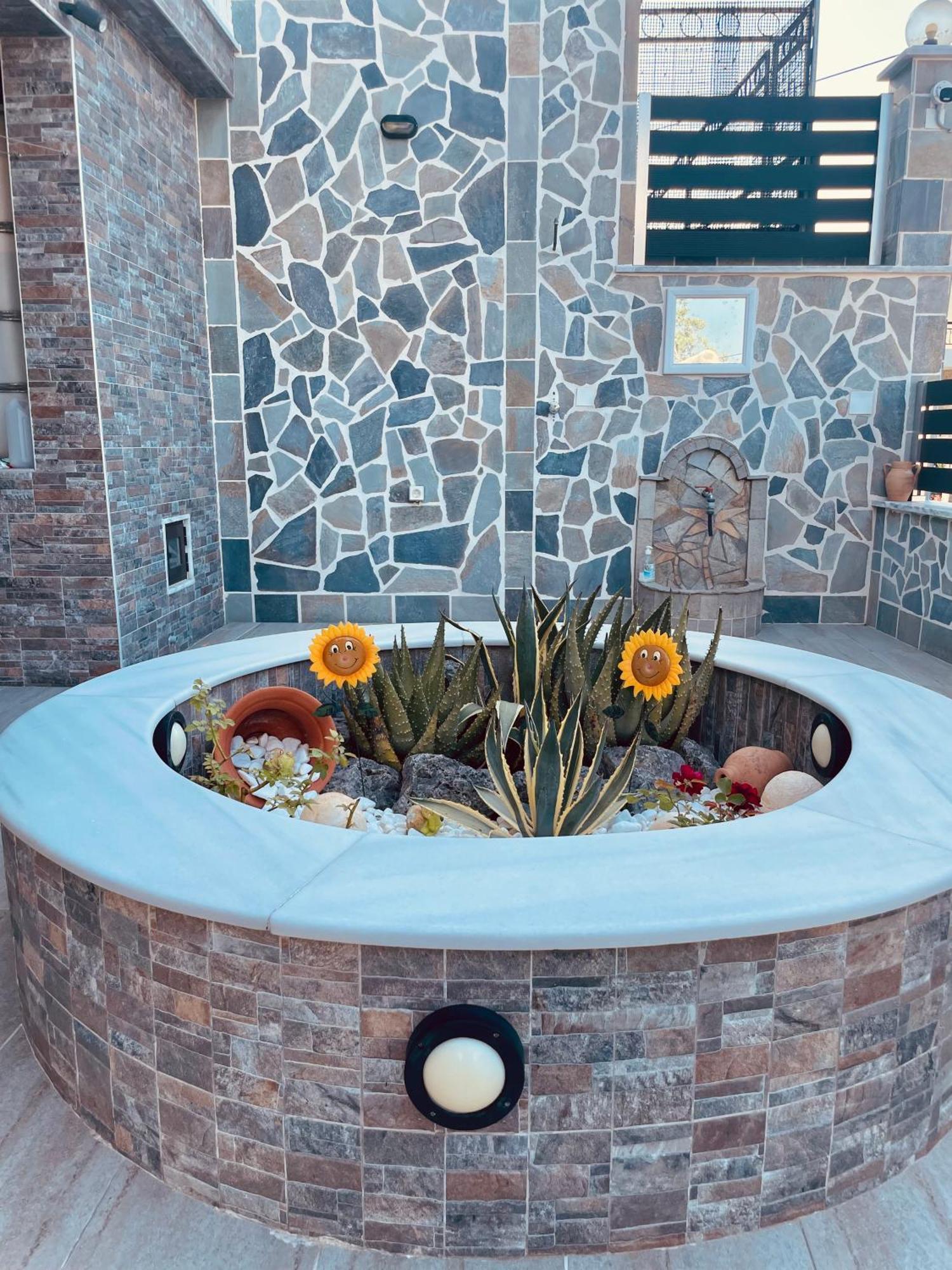 Iris Luxury House Apartamento Áyioi Dhéka Exterior foto